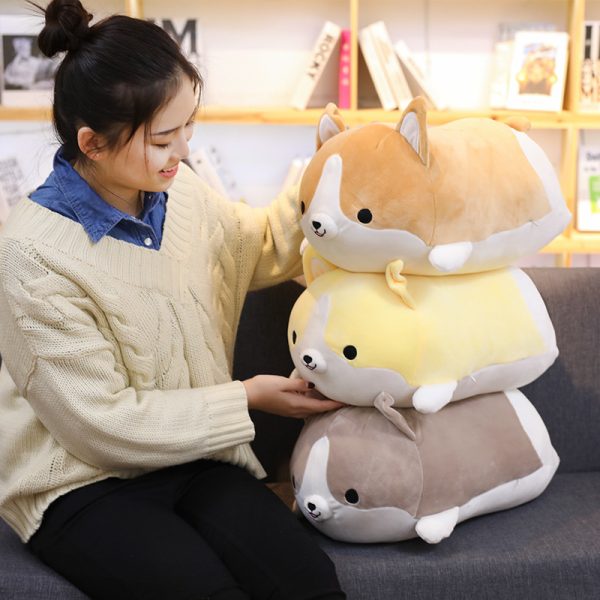 かわいいパグ犬のぬいぐるみ 抱き枕 ふわふわ 柔らかい おもちゃ 寝具 インテリア 体を支える 楽しいギフト - 画像 (9)