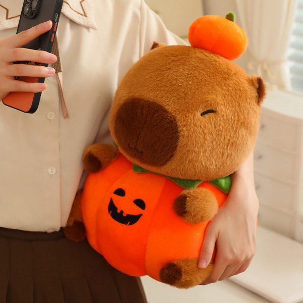 可愛いカピバラのぬいぐるみ ハロウィン南瓜デコレーション おしゃれなインテリア 子供向け おもちゃ - 画像 (8)